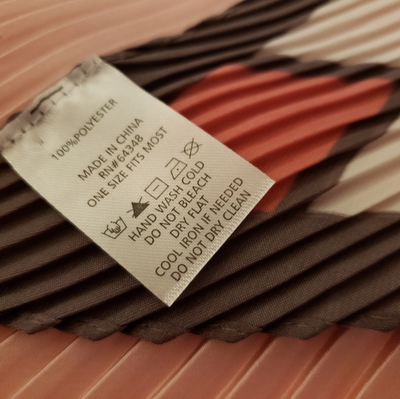 Scarf - Picture 3 of 3